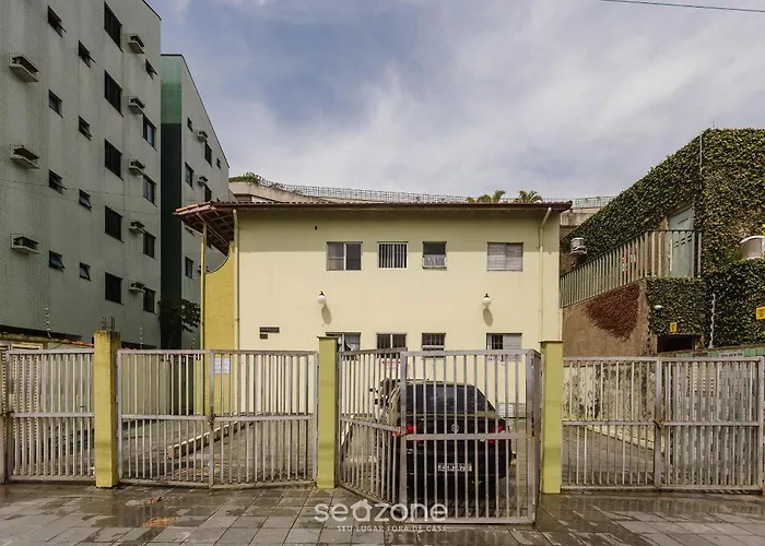 Apto a 130m da Praia Grande Ubatuba-SP SBG003